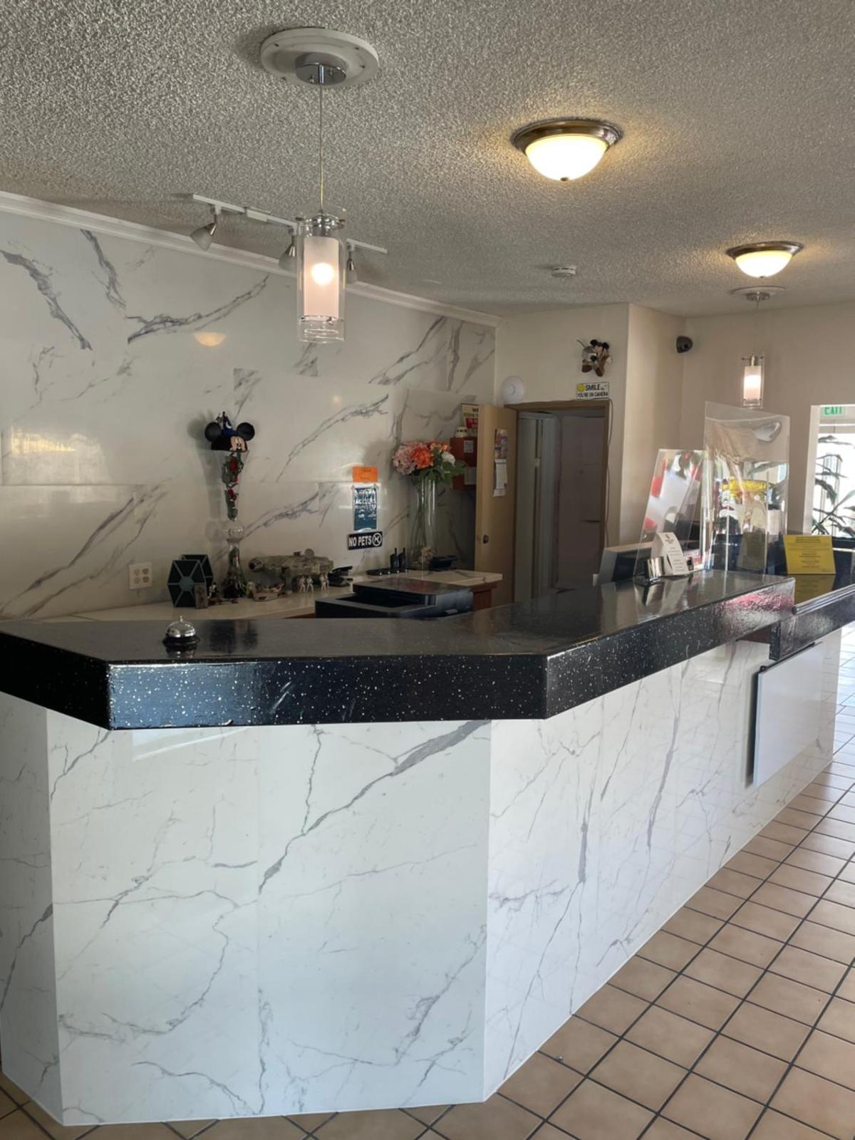 Grand Inn